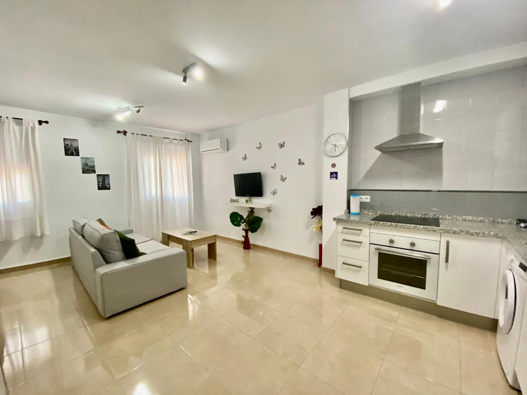 “Smile Nerja” Chic Apartment With Wifi, 4 Guests Bagian luar foto