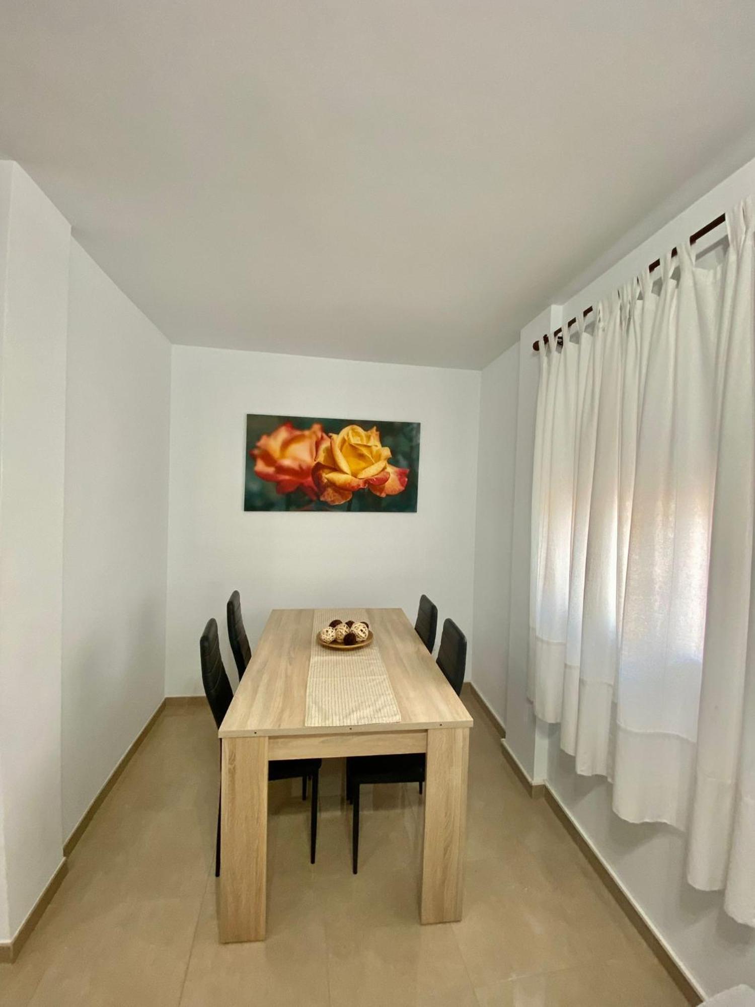 “Smile Nerja” Chic Apartment With Wifi, 4 Guests Bagian luar foto